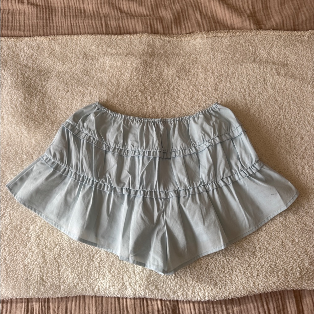 Edikted Light Blue Ruffled Shorts - Picture 6 of 6